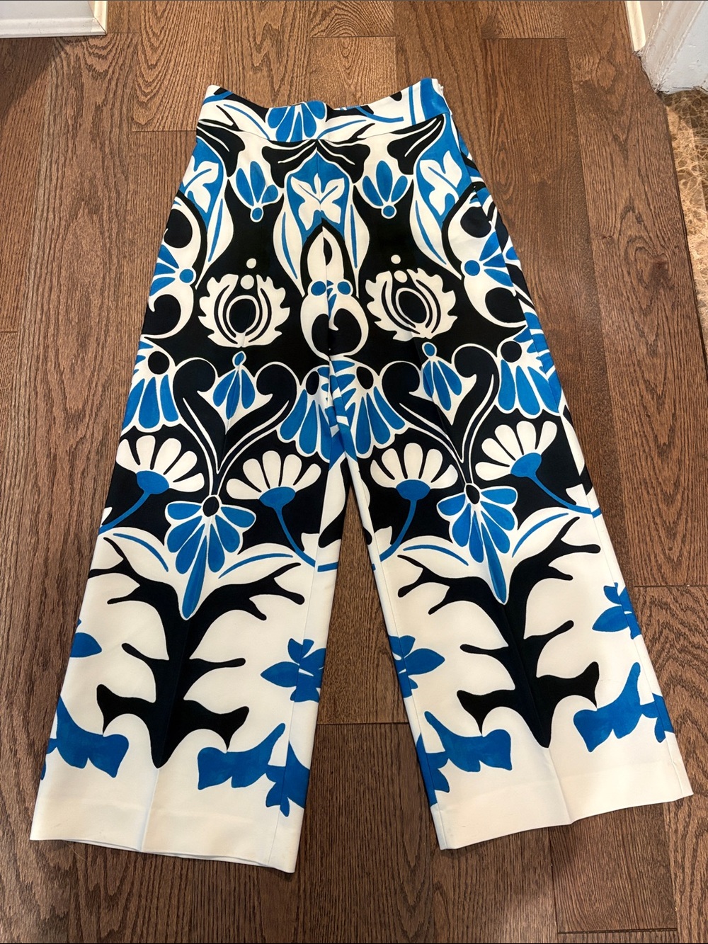 Zara Blue, Black & White Floral Skirt